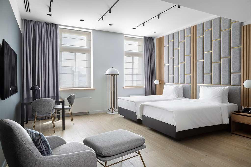 Hotel The Basilian Minsk, Curio Collection By Hilton Habitación foto