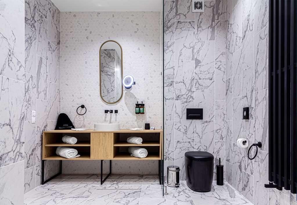 Hotel The Basilian Minsk, Curio Collection By Hilton Exterior foto