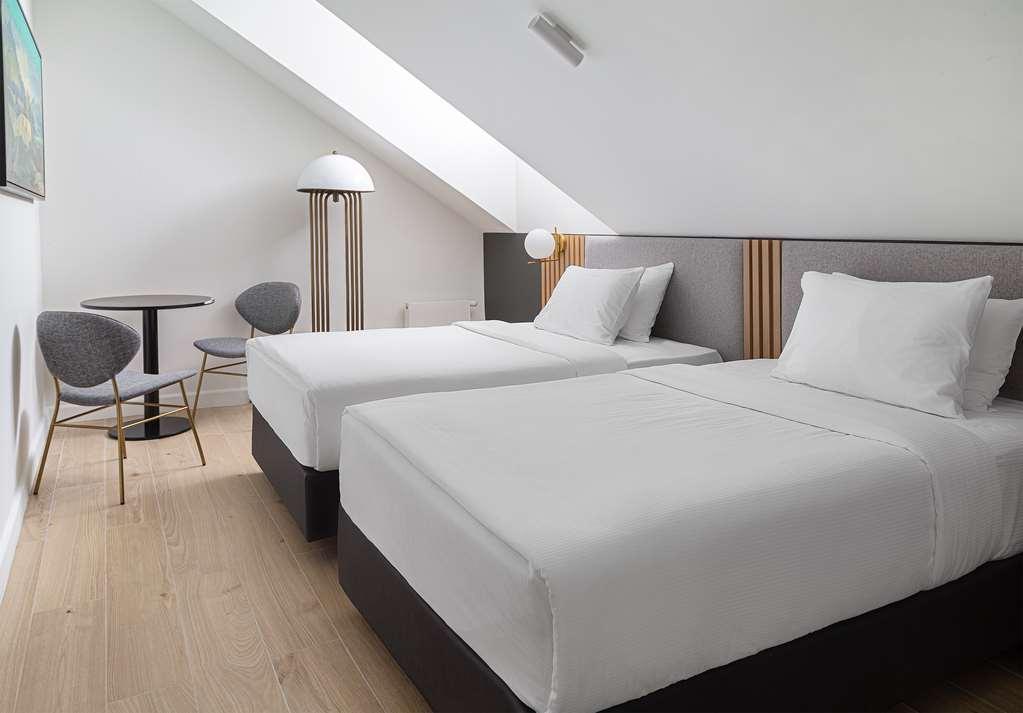 Hotel The Basilian Minsk, Curio Collection By Hilton Habitación foto