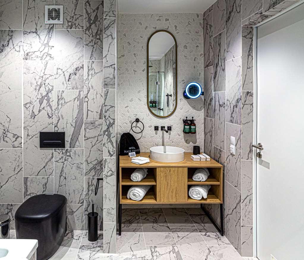Hotel The Basilian Minsk, Curio Collection By Hilton Exterior foto