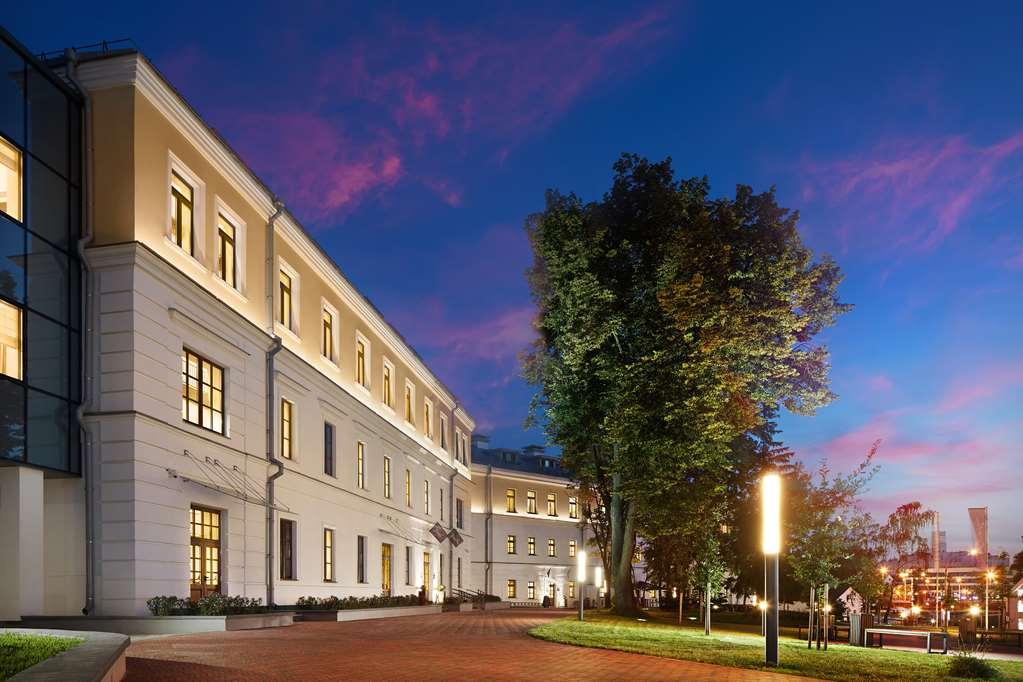Hotel The Basilian Minsk, Curio Collection By Hilton Exterior foto