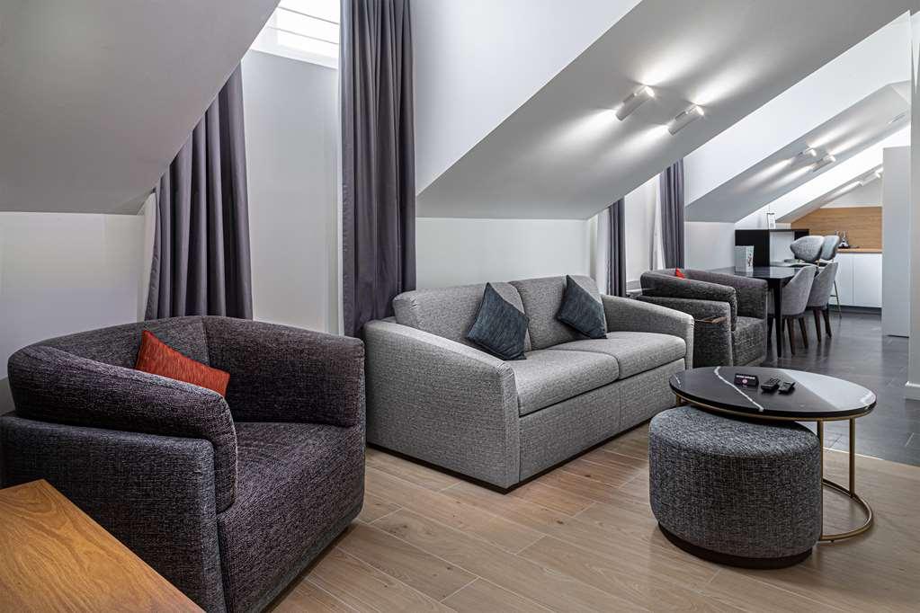 Hotel The Basilian Minsk, Curio Collection By Hilton Habitación foto