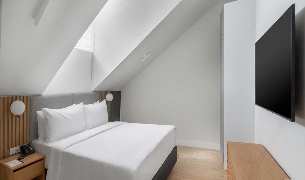 Hotel The Basilian Minsk, Curio Collection By Hilton Habitación foto
